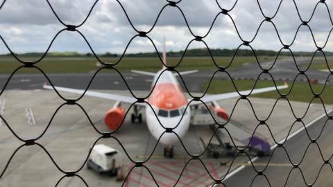 EasyJet aircraft at Luton Airport