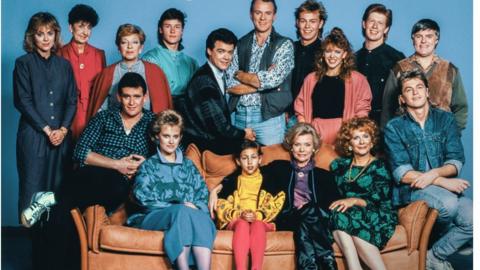 Neighbours characters