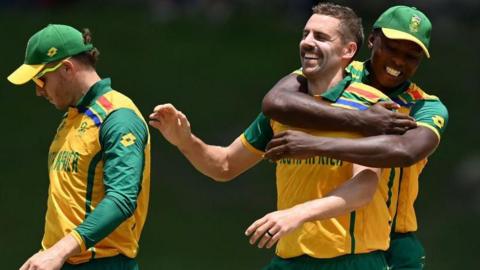 Anrich Nortje celebrating taking a wicket for South Africa