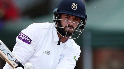 Hampshire skipper James Vince took his red-ball run tally past 600 for the season