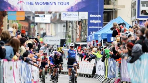 Clara Copponi wins the first stage of the Women's Tour 2022, between Essex and Suffolk