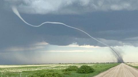 Tornado tears through crops in western Canada