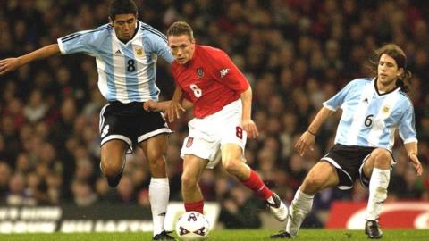 Juan Roman Riquelme a Craig Bellamy