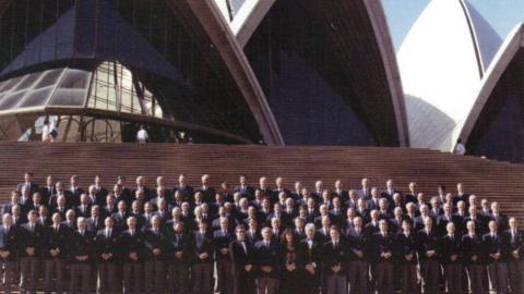 Côr Orpheus Treforys tu allan i Dŷ Opera Sydney