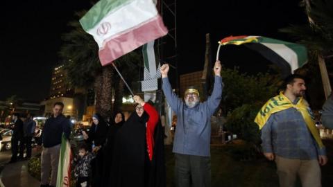 Iranians in Tehran celebrate attack on Israel (14/04/24)