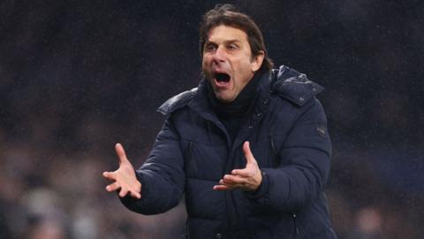 Tottenham boss Antonio Conte