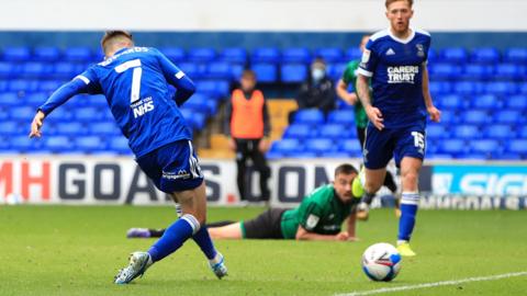 Gwion Edwards scores for Ipswich