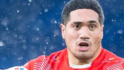 Sione Mata'utia
