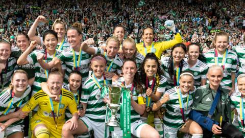 Celtic celebrate with the Scottish Cup during the Women's Scottish Cup Final match between Celtic and Rangers at Hampden Park