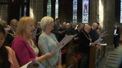 Service to celebrate the Queen held at Glasgow Cathedral