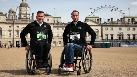 David Weir and Marcel Hug before the 2024 London Marathon