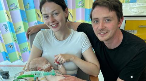Dylan a Catrin Green a'u mab, Macs