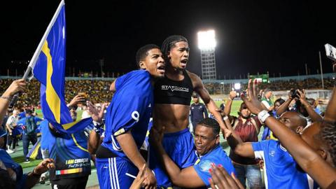 Curucao players and fans celebrate qualifying for the World Cup 