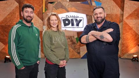 Iain 'Spanish' MacAoidh, Màiri NicGillìosa agus Derek 'Pluto' Moireach