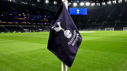 Tottenham corner flag