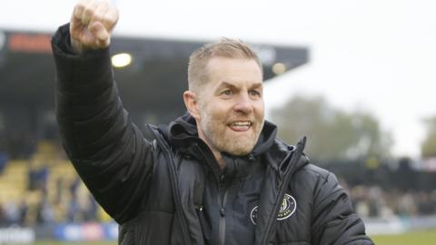 Harrogate Town boss Simon Weaver