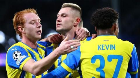 Shakhtar Donetsk players celebrate