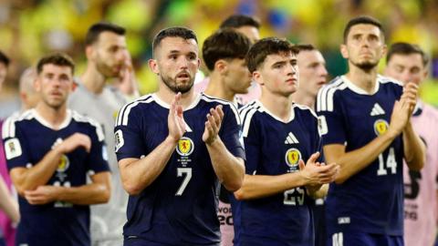 Cluicheadairean na h-Alba às dèidh a' gheama an aghaidh Brasil