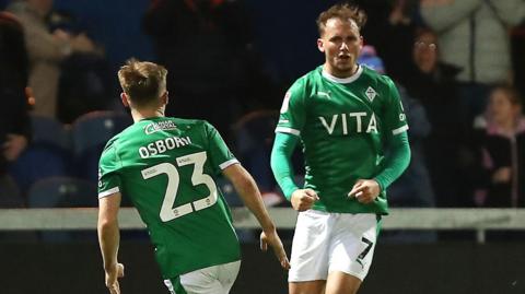 Jack Diamond scores for Stockport