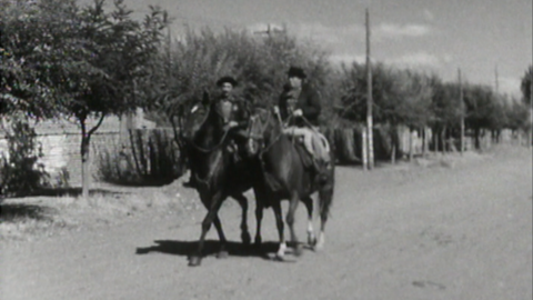 Two Welsh-speaking gauchos ride their horses