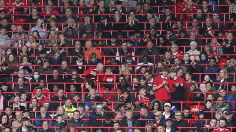 Manchester United were part of an initial experiment with rail seats within the English game