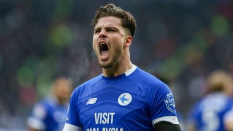 Cardiff City winger Ollie Tanner celebrates