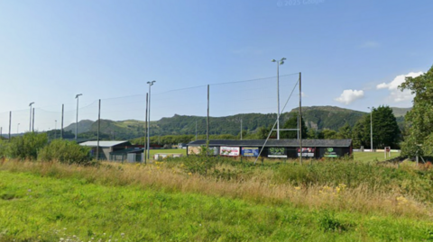 Y Traeth, Porthmadog