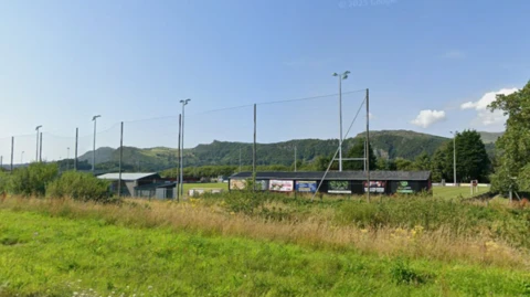 Y Traeth, Porthmadog