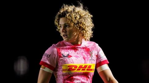 Ellie Kildunne in action for Harlequins against Loughborough