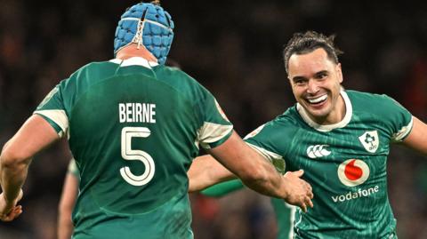 Tadhg Beirne and James Lowe celebrate