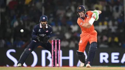 Bas de Leede of Netherlands plays a shot