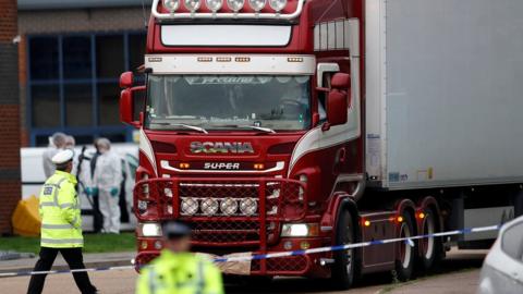 Police by lorry