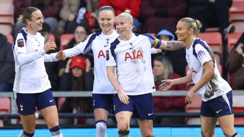 Tottenham and Beth England celebrate