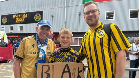(left to right) David Lee with George and Rory Eustace