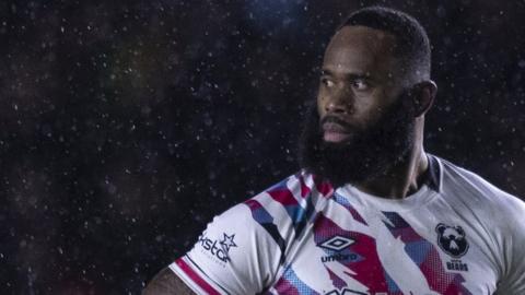 Semi Radradra began his career playing rugby league for the Parramatta Eels in Australia before switching codes in 2017