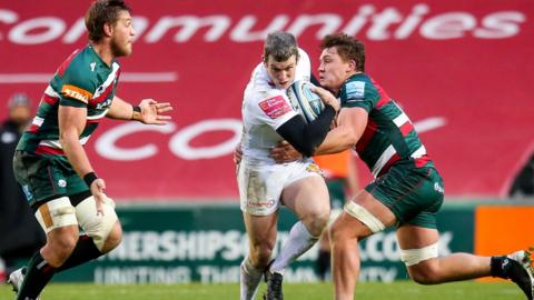 Ian Whitten on the move for Exeter