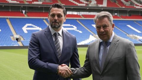 Cardiff City manager Erol Bulut and chairman Mehmet Dalman