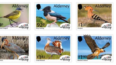 A picture of six stamps. Each individual stamp shows a bird.