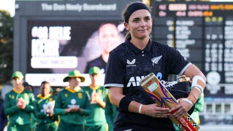 New Zealand all-rounder Amelia Kerr