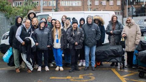 Volunteers with ˿less Street Angels