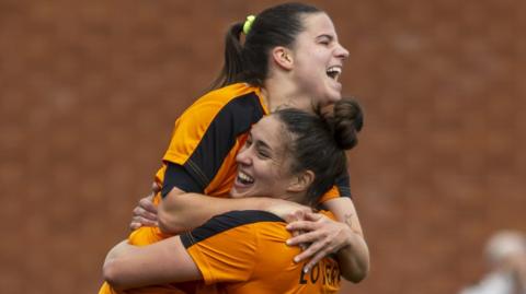 Glasgow City players celebrating