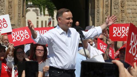 Andrzej Duda with supporters in Brzeg, 13 Jun 20