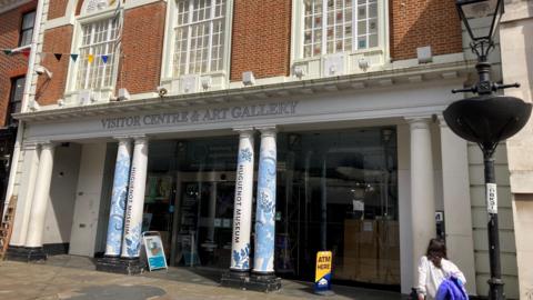 Rochester Visitor Centre