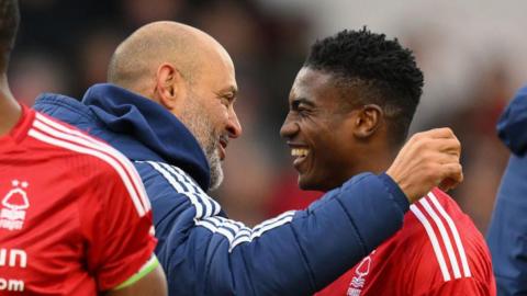 Nuno Espirito Santo and Taiwo Awoniyi