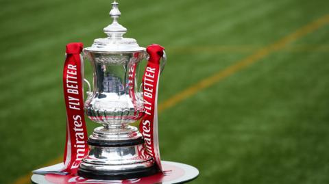 Hednesford Town v Gainsborough Trinity