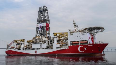 Turkey drilling ship Yavuz leaving Kocaeli port, 20 Jun 19