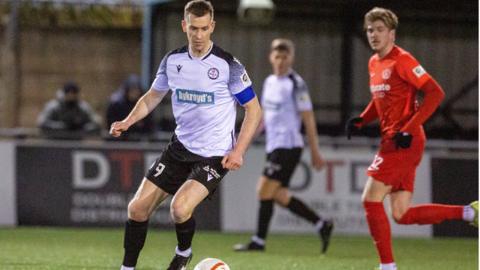 Bala captain Chris Venables in action against Connah's Quay