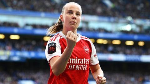 Beth Mead celebrates with a fist pump