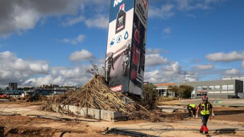 Emergency teams search for missing people near the Ricardo Tormo Race Track