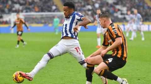 West Bromwich Albion's Grady Diangana in action prior to his latest injury against Hull City 